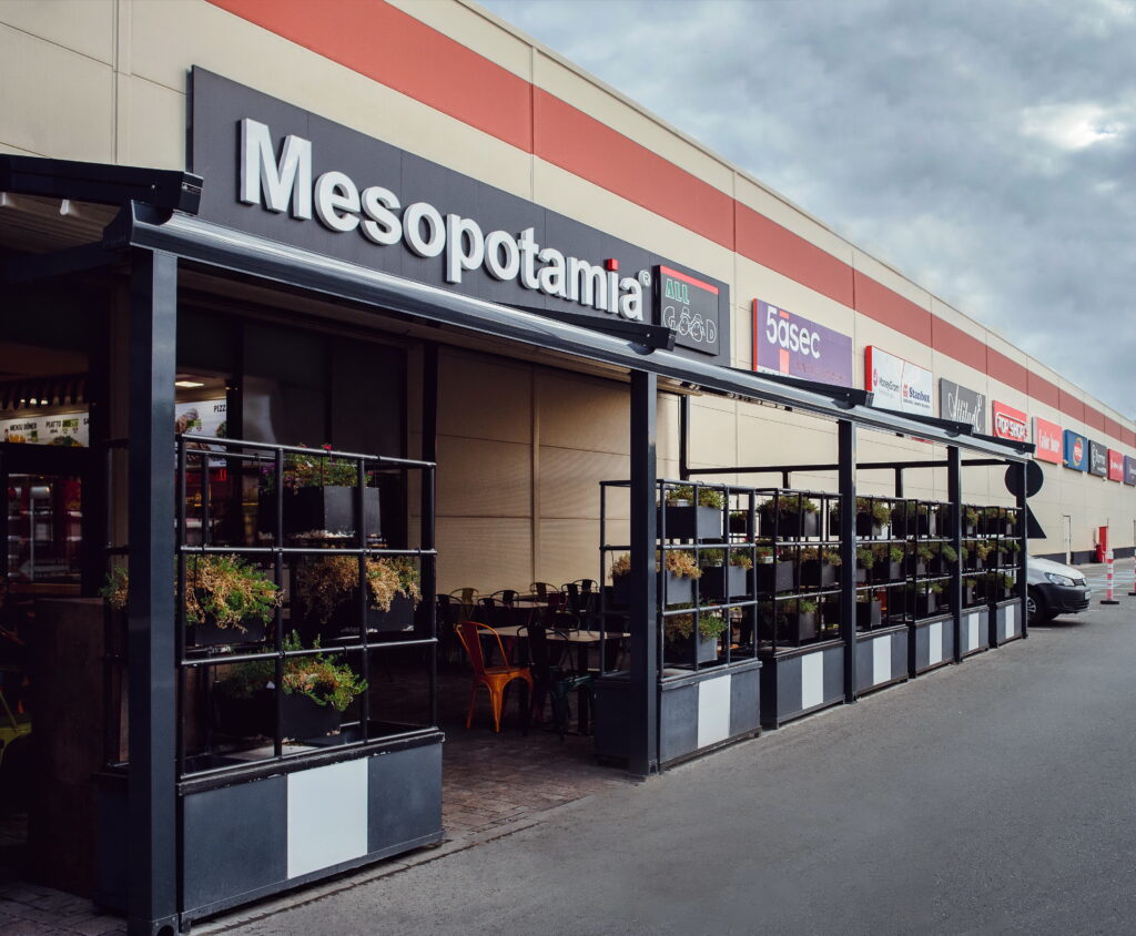 terasa Mesopotamia Bucuresti.Sun Leader
