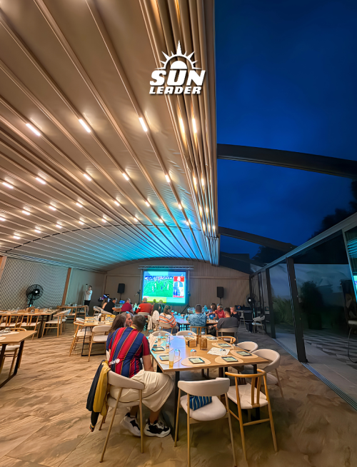 Poiana Verde Garden House, Câmpina. Terasa cu pergola retractabila Sun Leader
